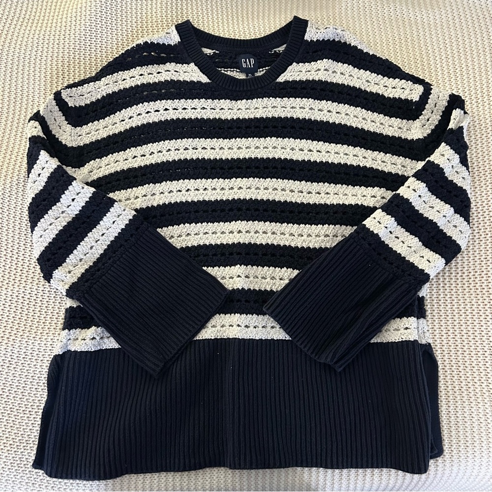 Gap Sweater